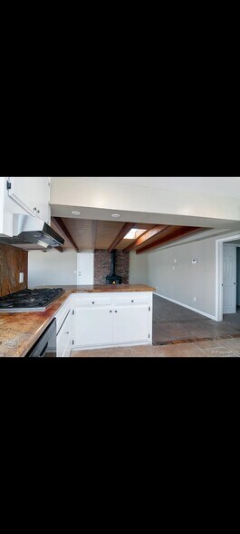 Building Photo - 2637 Granger Ave