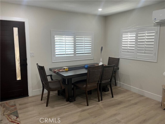 Building Photo - 5929 Weaver Ln