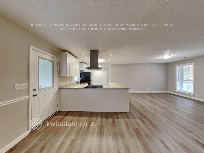 Building Photo - 1589 Mary Lou Ln SE