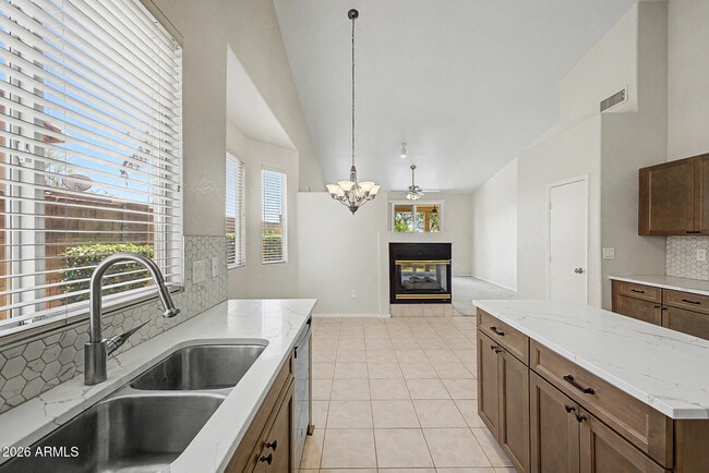 Building Photo - 4545 E Rowel Rd