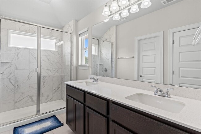 Building Photo - 113 Stone Crk Dr