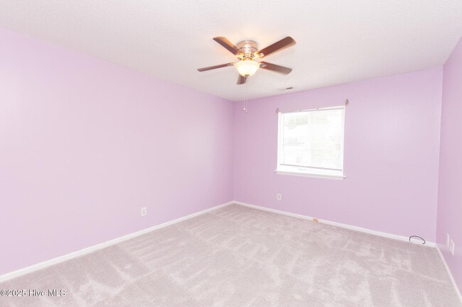 Building Photo - 117 Brenda Dr