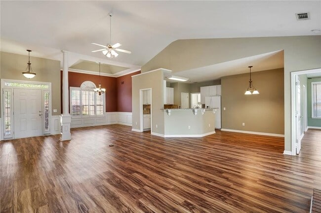 Building Photo - 1550 Argonne Ln