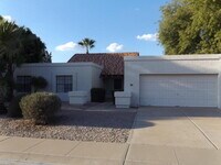 Building Photo - COMING SOON - CONVENIENT CHANDLER LOCATION - NO HOA!!!!