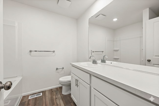 Building Photo - 620 Alocasia Street NE