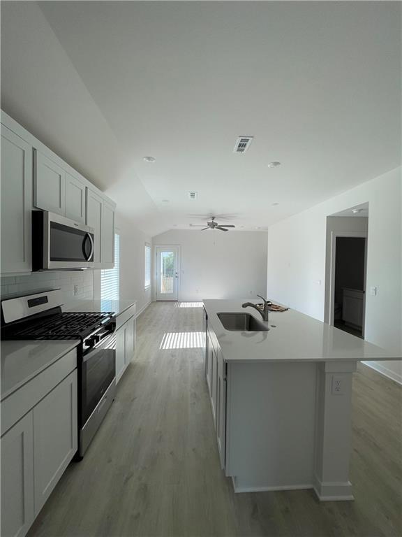 Building Photo - 2650 N Snowball Dr