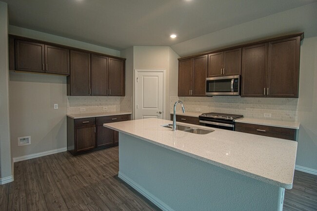 Building Photo - 3505 Riviera Ct