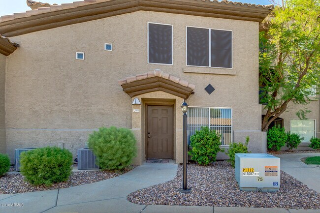 Building Photo - 3236 E Chandler Blvd