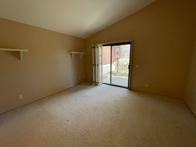Building Photo - High Country West/Rancho Bernardo, Patio Home.  2/2, 1230 sq. ft..