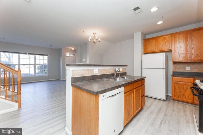 Building Photo - 5039 Anchorstone Dr