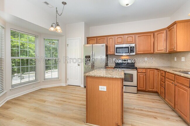 Building Photo - 15656 Marvin Rd