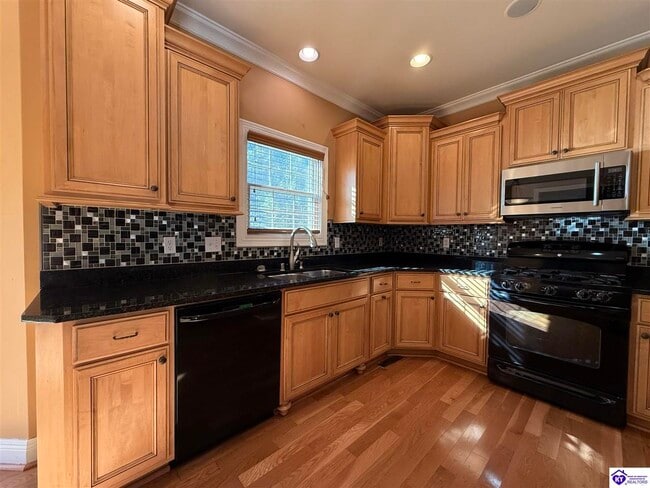 Building Photo - 107 Rhinestone Ct