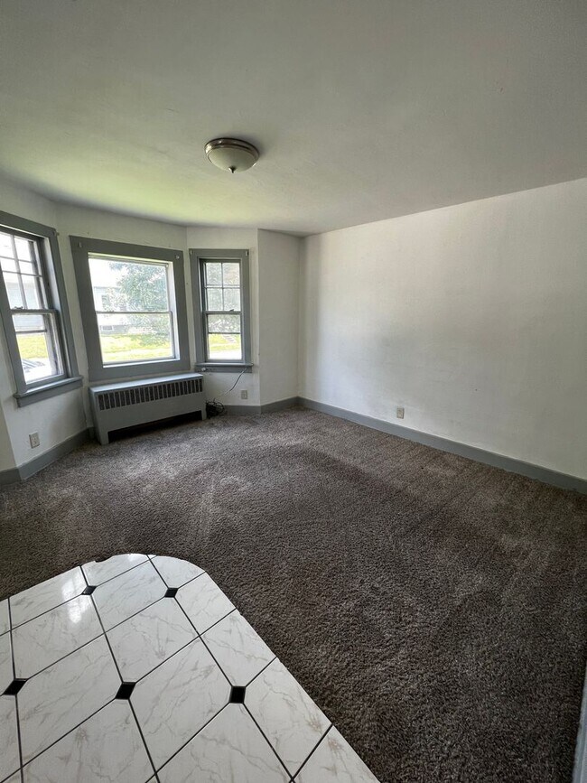 Building Photo - 1701 2nd St