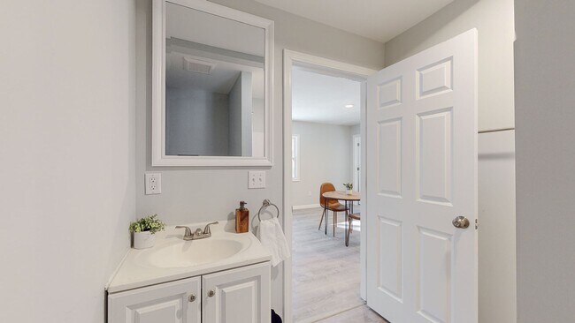 Building Photo - Nasson in the Pines