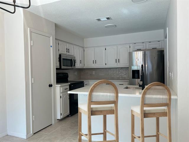 Building Photo - 3642 Foxboro Ln