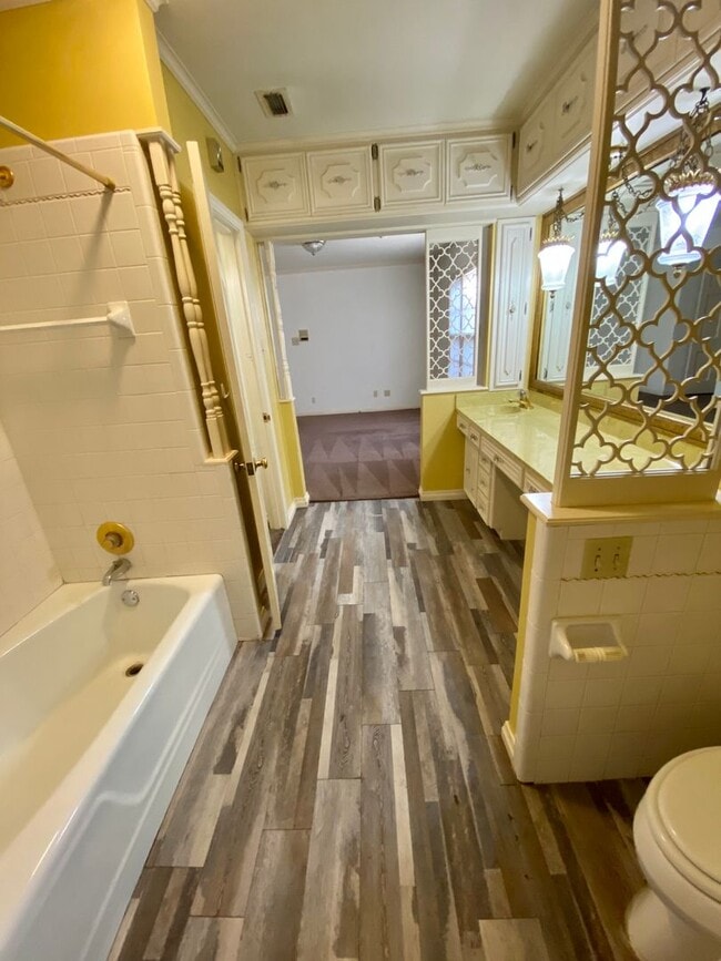 Building Photo - 3 bed 2.5 with awesome basement near Tech now available