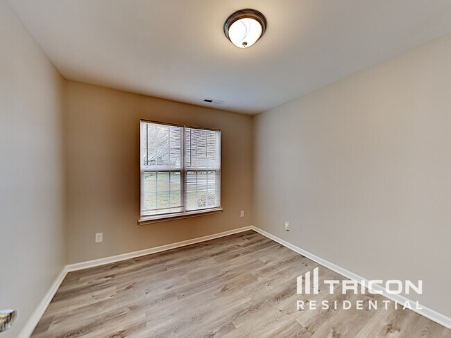 Building Photo - 2907 Rainwater Ct