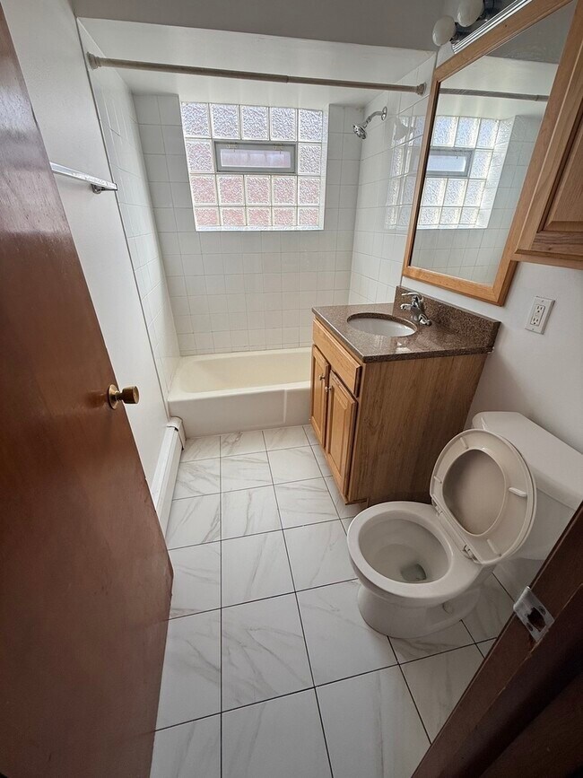 Building Photo - 11800 S Karlov Ave