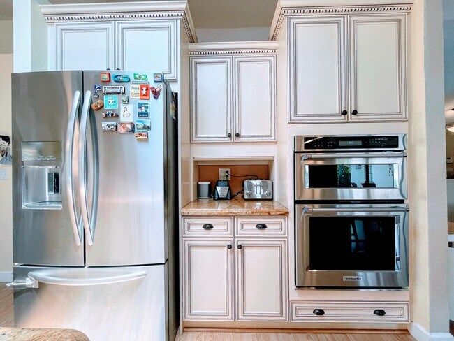 Building Photo - 1701 NW 97th Terrace