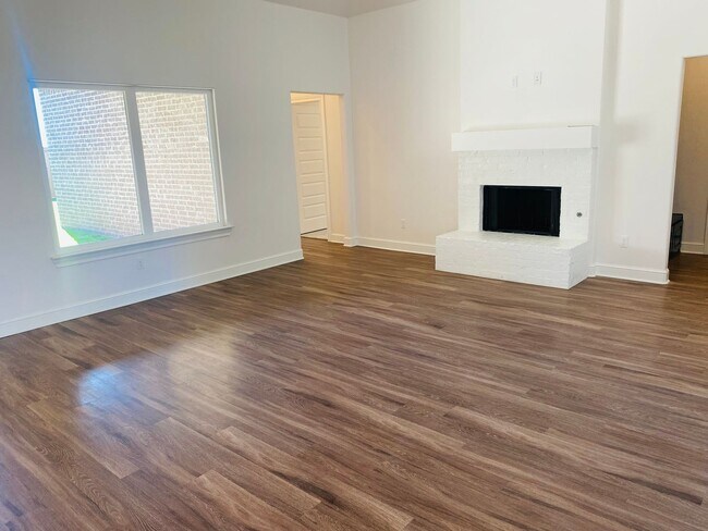 Building Photo - 4 bed 3 Bath Beautiful - Cooper ISD
