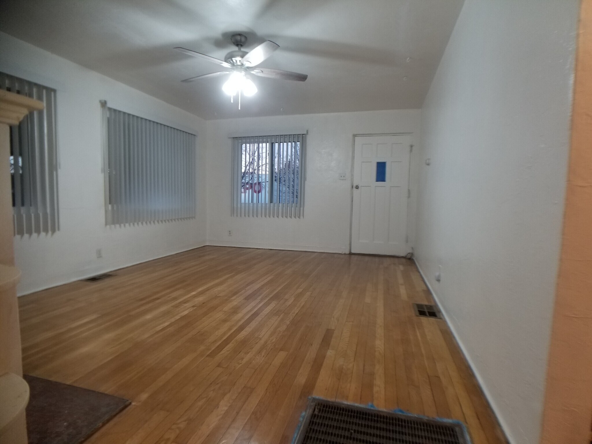 Building Photo - 1904 Lead Ave SE