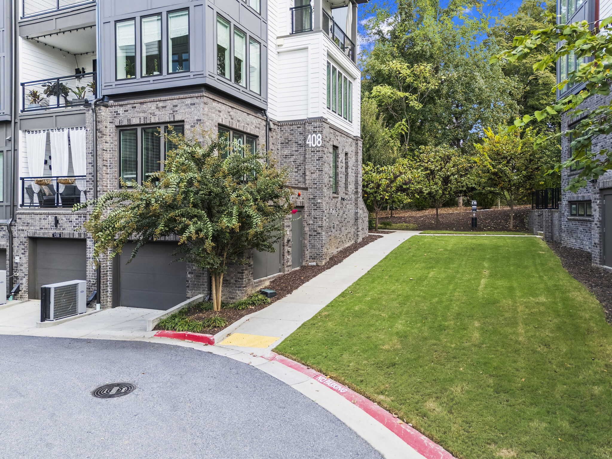 Building Photo - 408 Pratt Dr SE