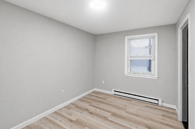 Building Photo - 26 Old West Brookfield Rd