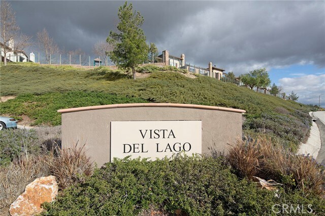 Building Photo - 15651 Vista Way