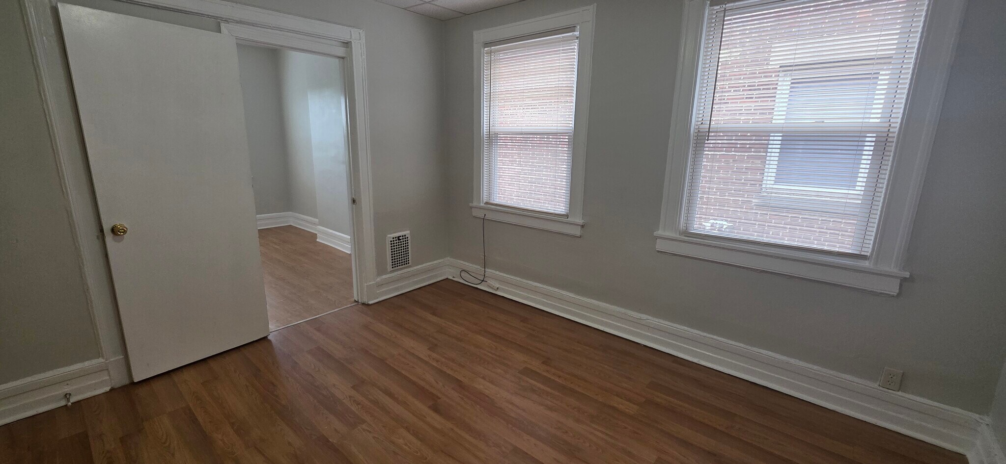 Building Photo - 382 Bond St