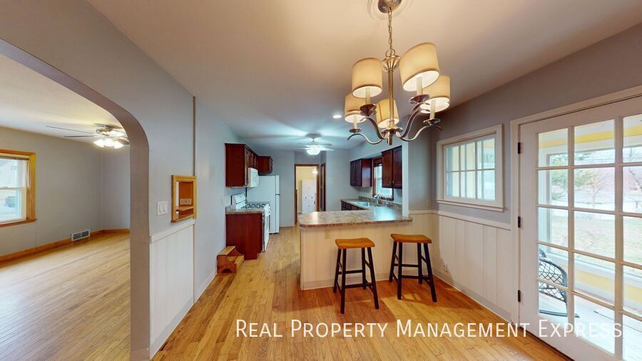 Building Photo - 4 Bedroom, 2 Bathroom Home for Rent in Sioux Falls