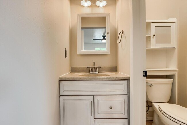 Building Photo - Beautiful 4-Bedroom, 3-Bathroom Home! Ever...