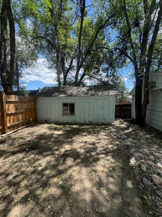 Building Photo - E. Brookside- 126
