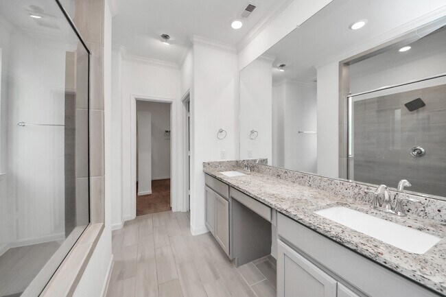 Building Photo - 3007 Velda May Dr
