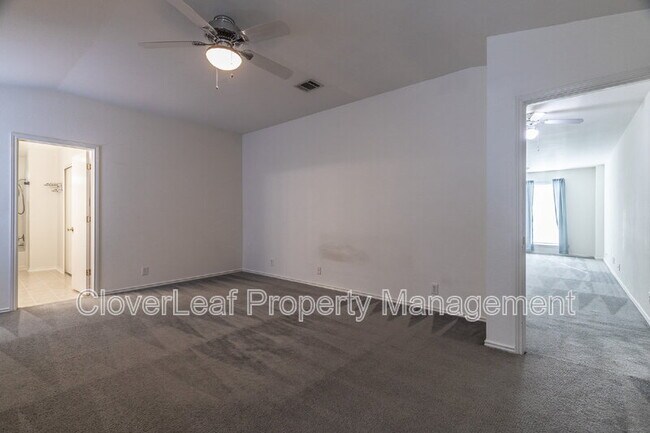 Building Photo - 9119 Spiral Woods