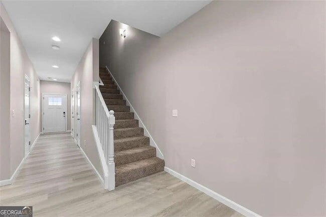 Building Photo - 403 Aaron Brown Rd
