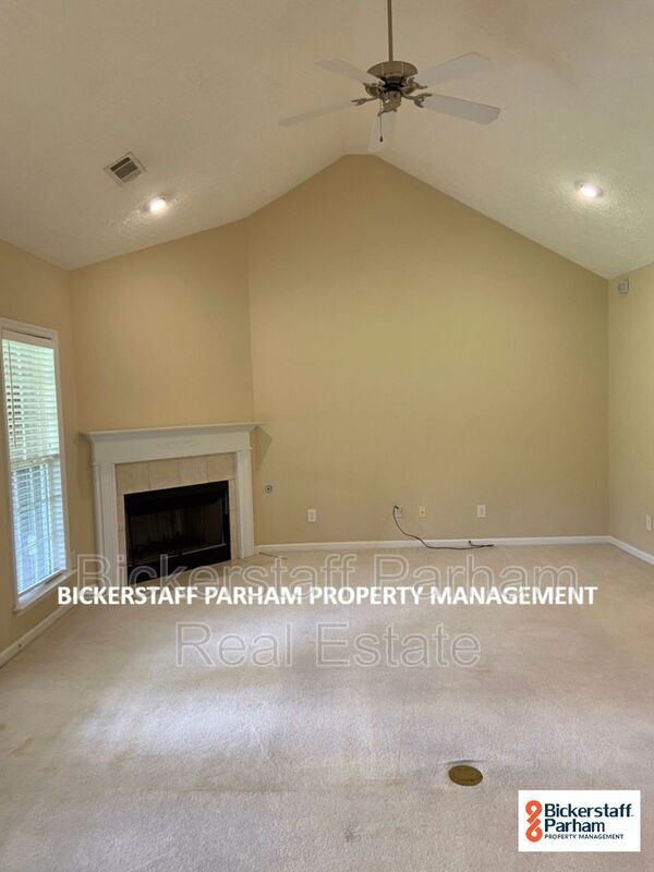 Building Photo - 1070 Watervalley Dr