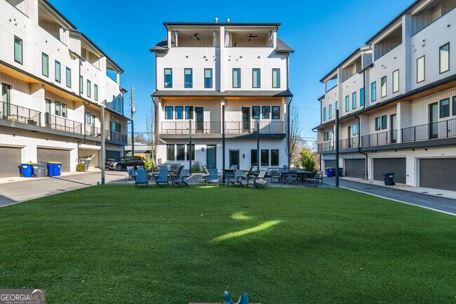 Building Photo - 2347 Hosea L Williams Dr SE