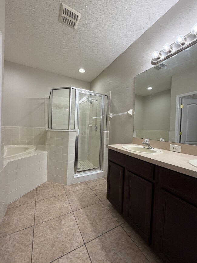 Building Photo - 1144 Andrew Aviles Cir