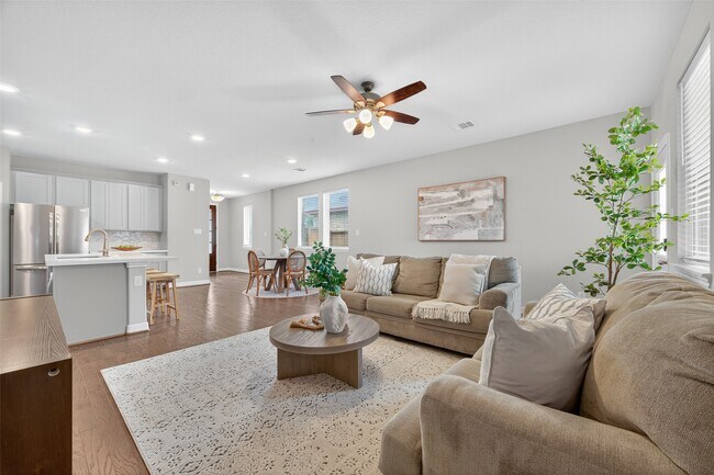 Building Photo - 10321 Mount Winchell Dr