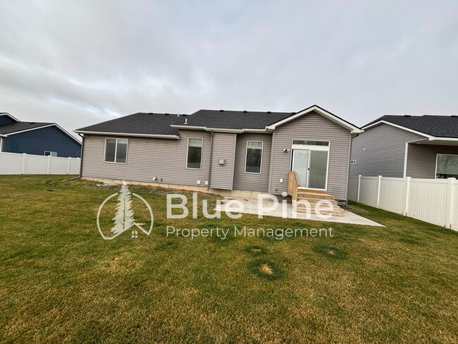 Building Photo - 6879 Bedford Ave