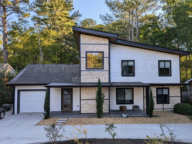 Primary Photo - 344 W Wieuca Rd NE