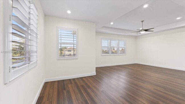Building Photo - 8610 Lakeside Bnd