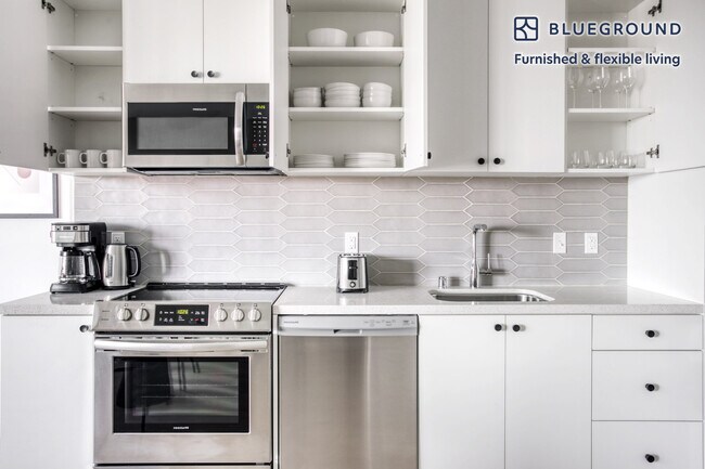 Building Photo - 3540 Wilshire Blvd