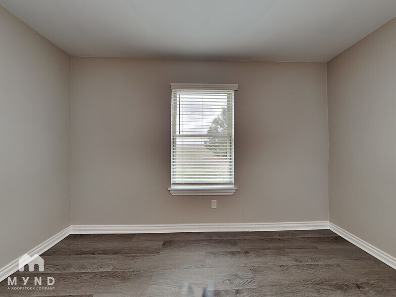 Building Photo - 13316 Brampton Way