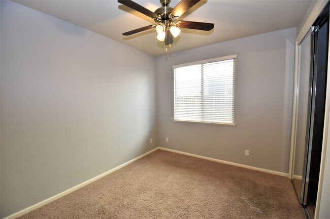 Building Photo - 3303 Southerland Rd