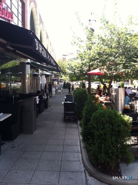 Building Photo - 444 Bedford St