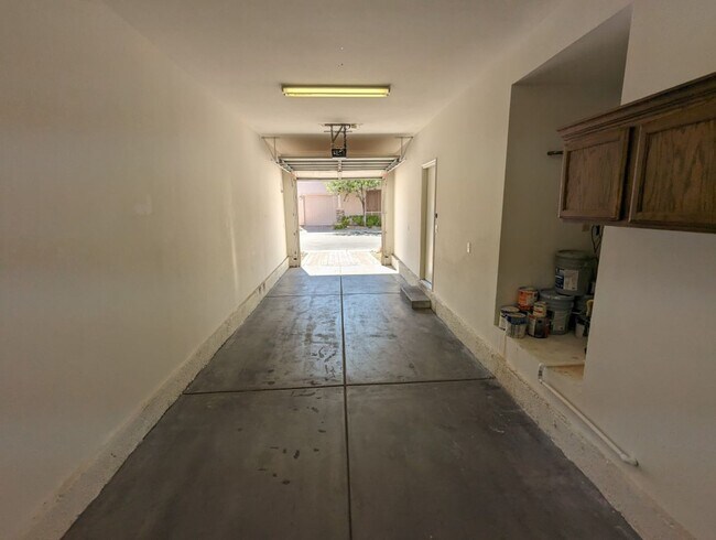 Building Photo - 7608 French Springs St