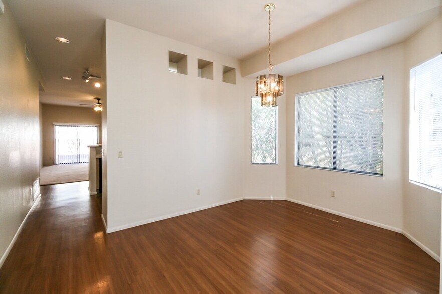 Building Photo - 9997 E Paseo San Ardo