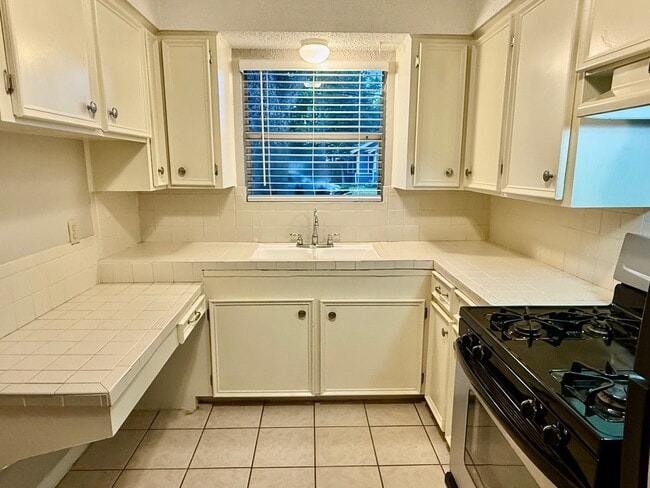 Building Photo - 4622 Michaux St