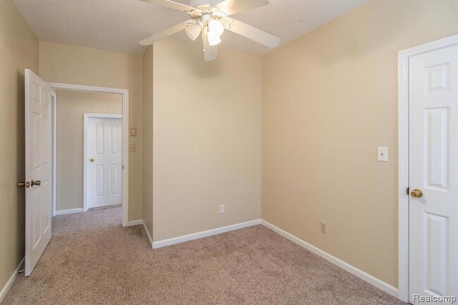 Building Photo - 9798 Mcgregor Rd